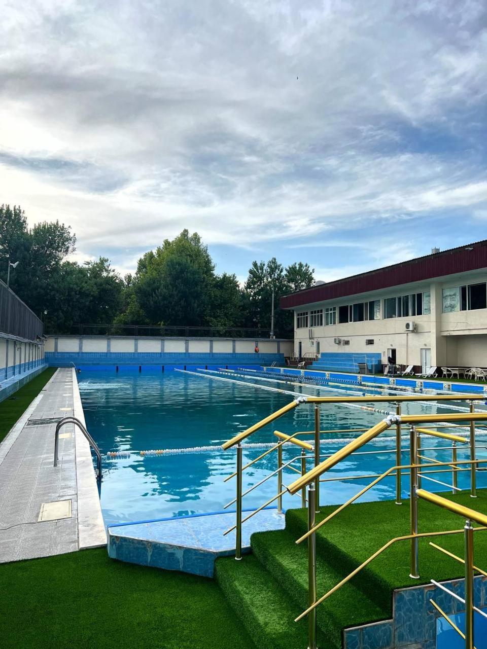 Grand Avenue Hotel Taszkent Zewnętrze zdjęcie